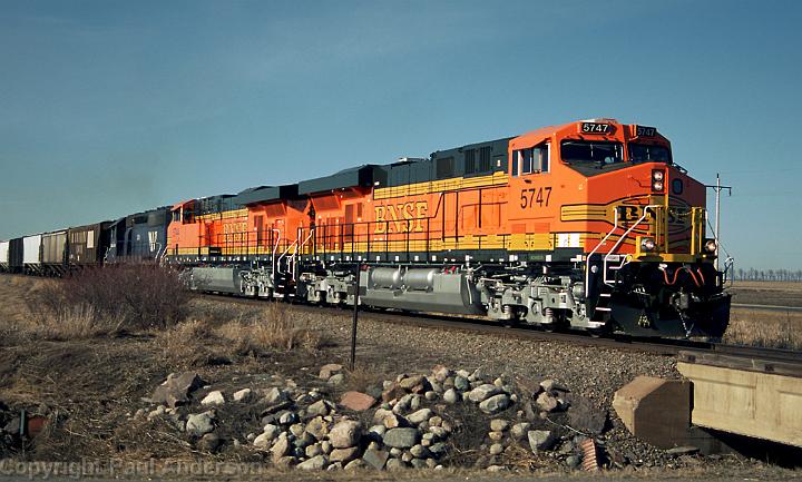 BNSF 5747 AC4400 GEVO.jpg